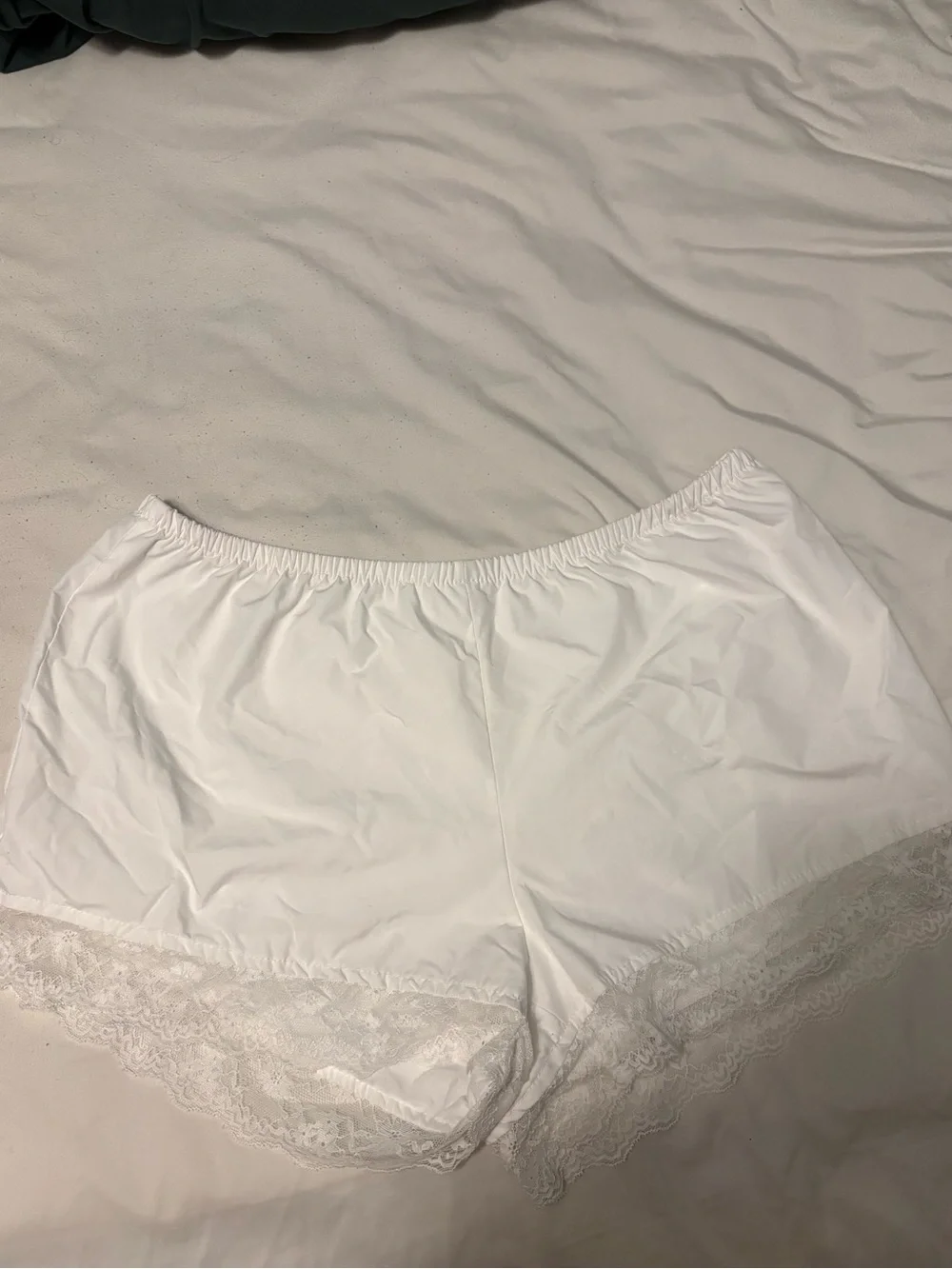 Lace trim white shorts
